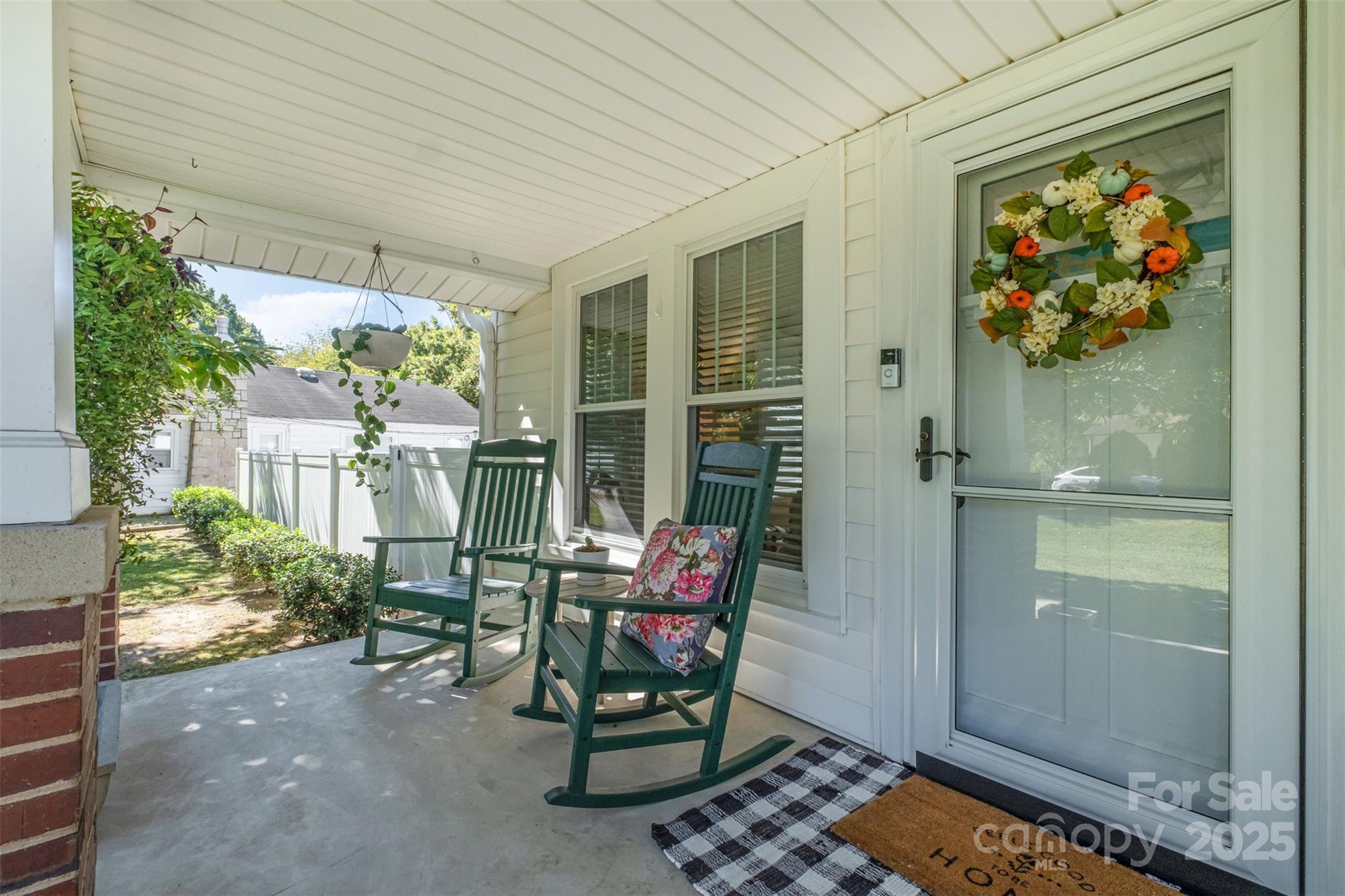 10 Willowbrook Drive NW