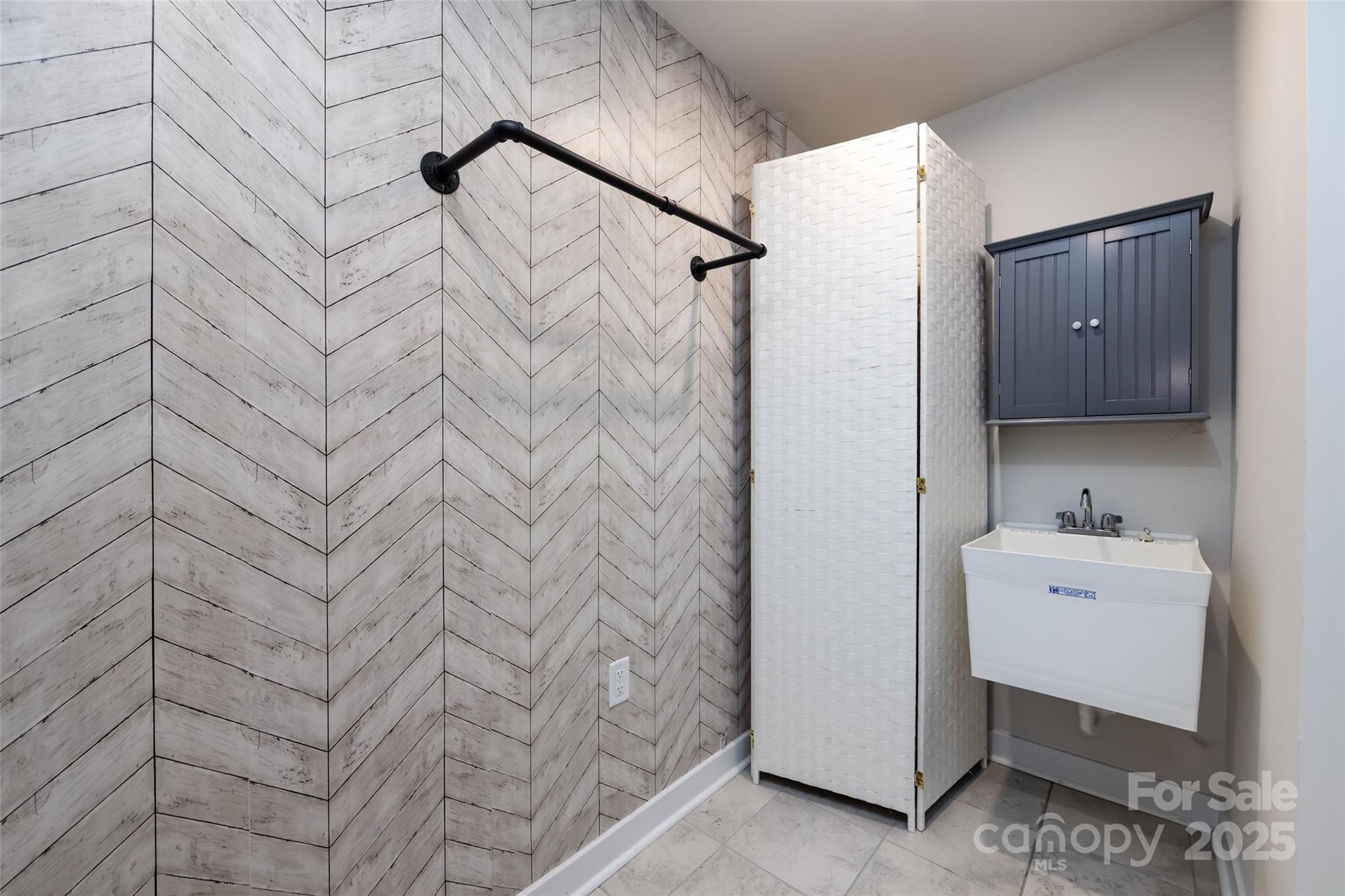 5436 Hughesdale Drive