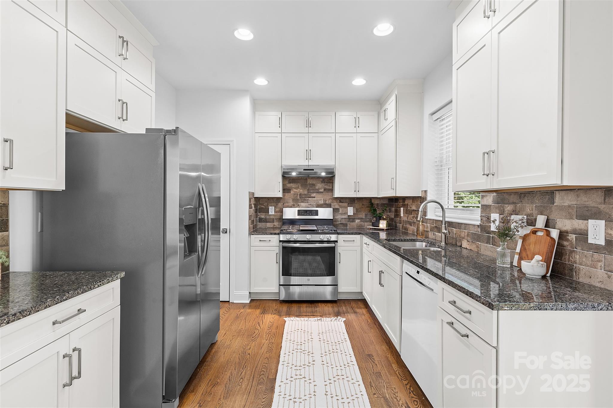 2016 Sablewood Drive