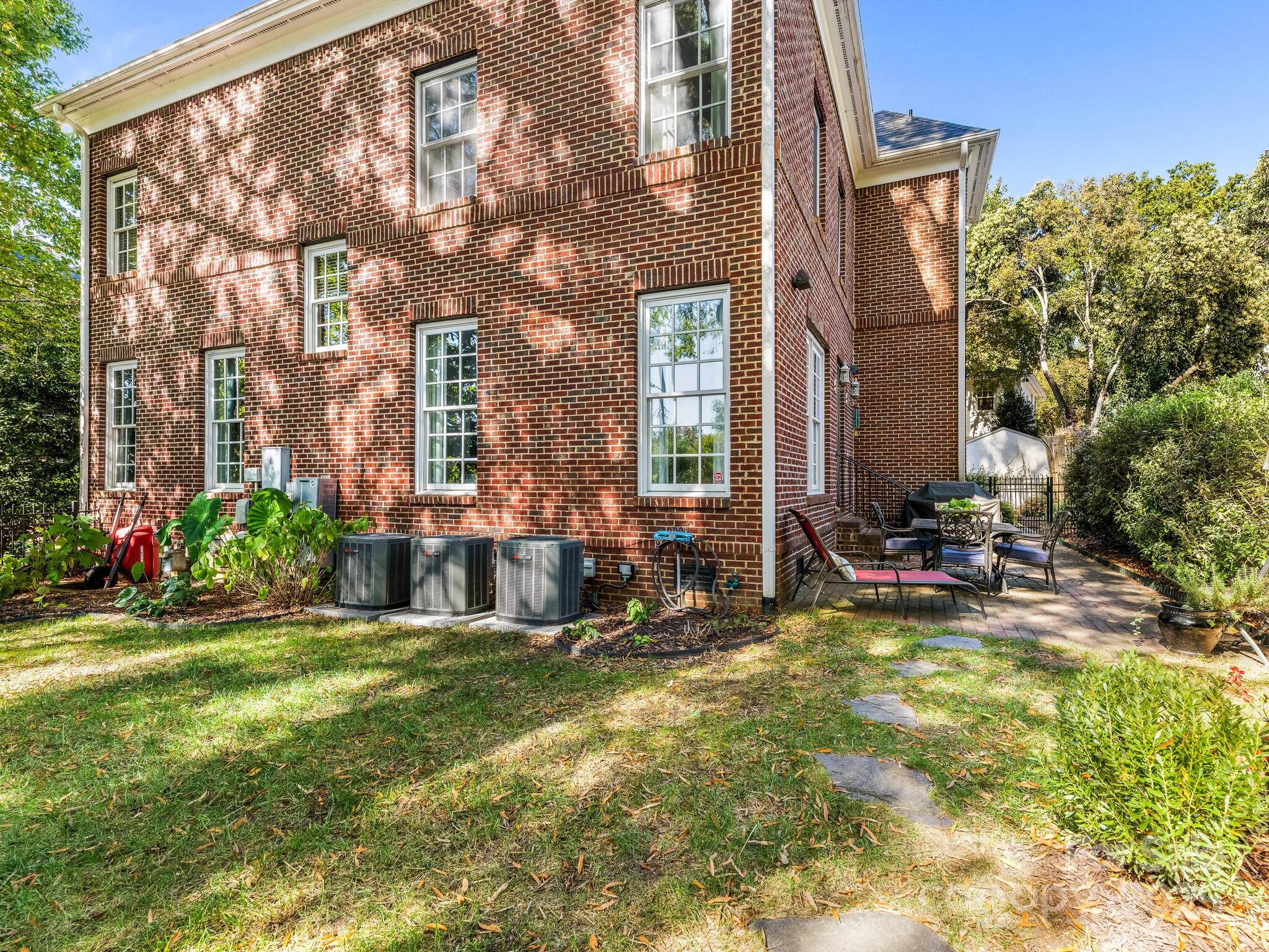 1110 Princeton Avenue