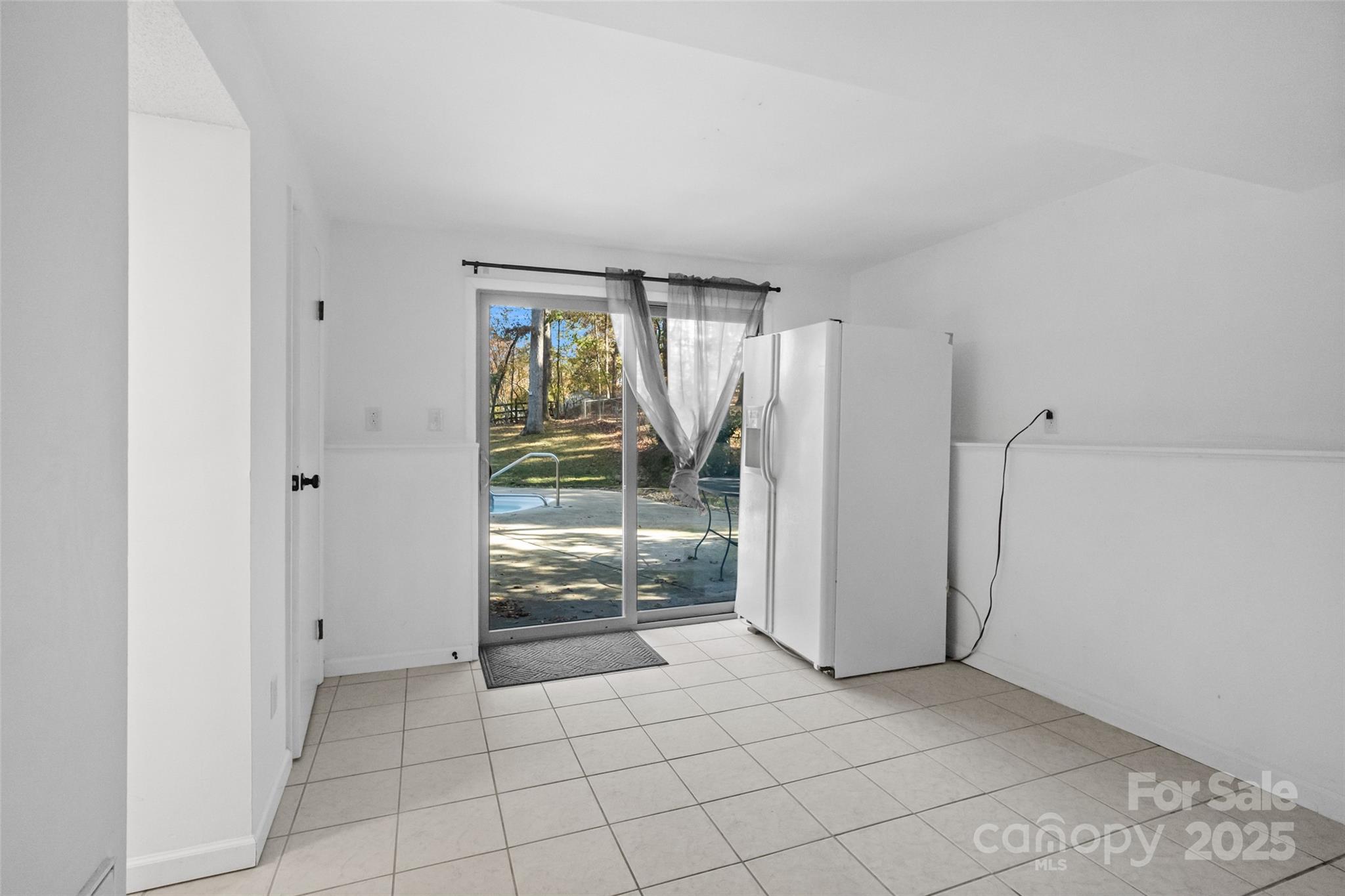 5709 Shadow Creek Road