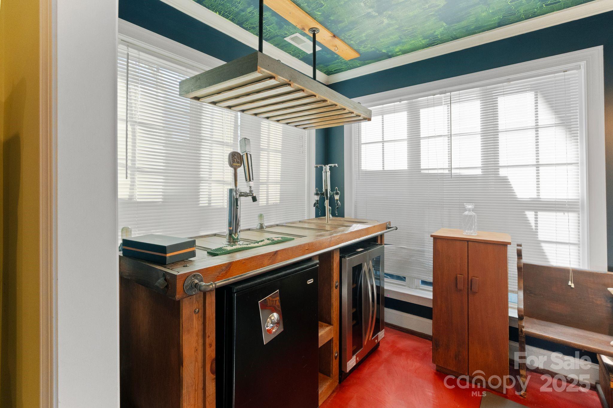 2327 Pinckney Avenue