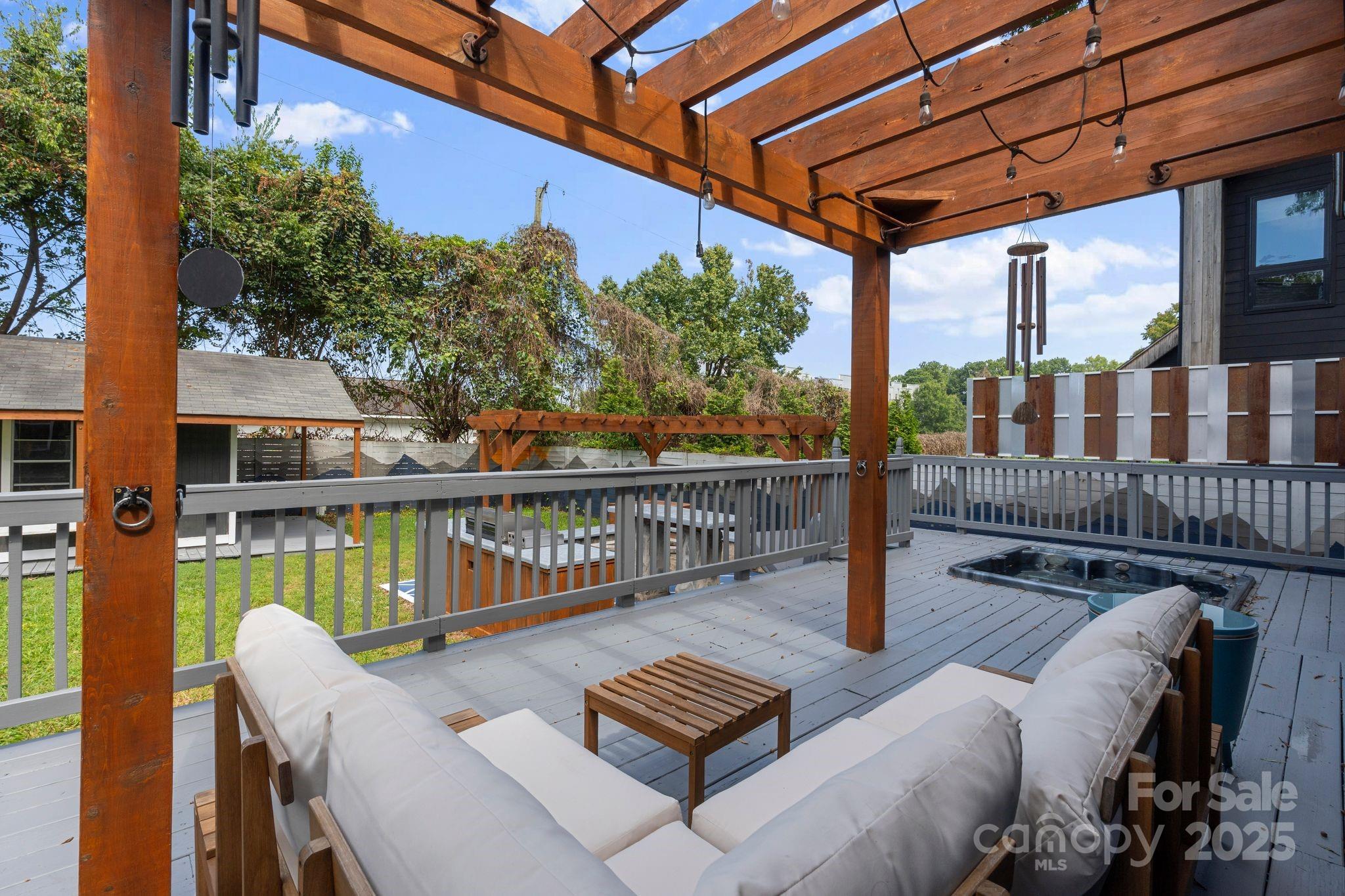 2327 Pinckney Avenue