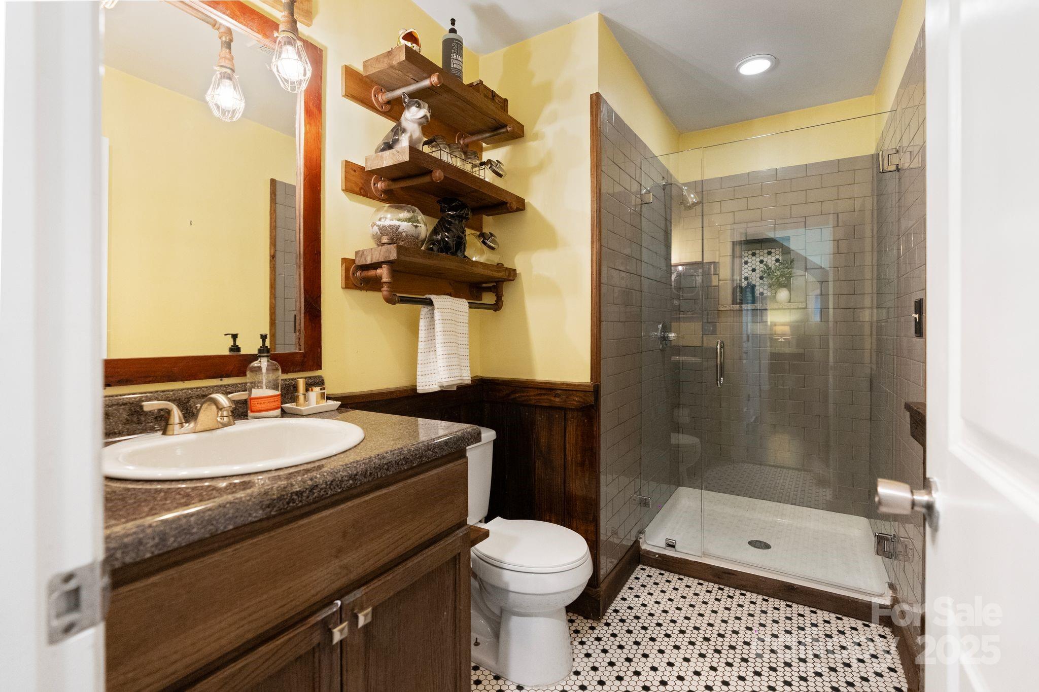 2327 Pinckney Avenue