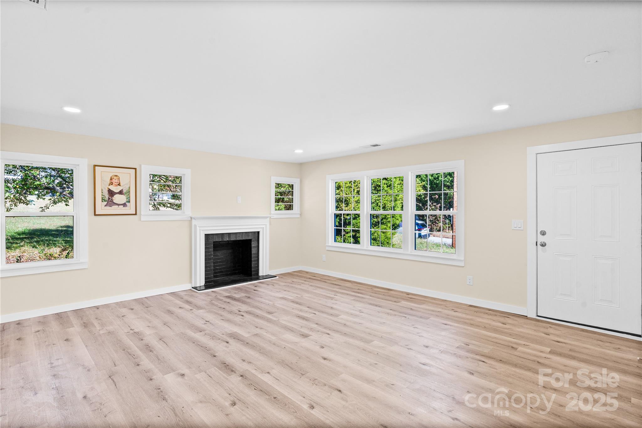 1017 W Fisher Street