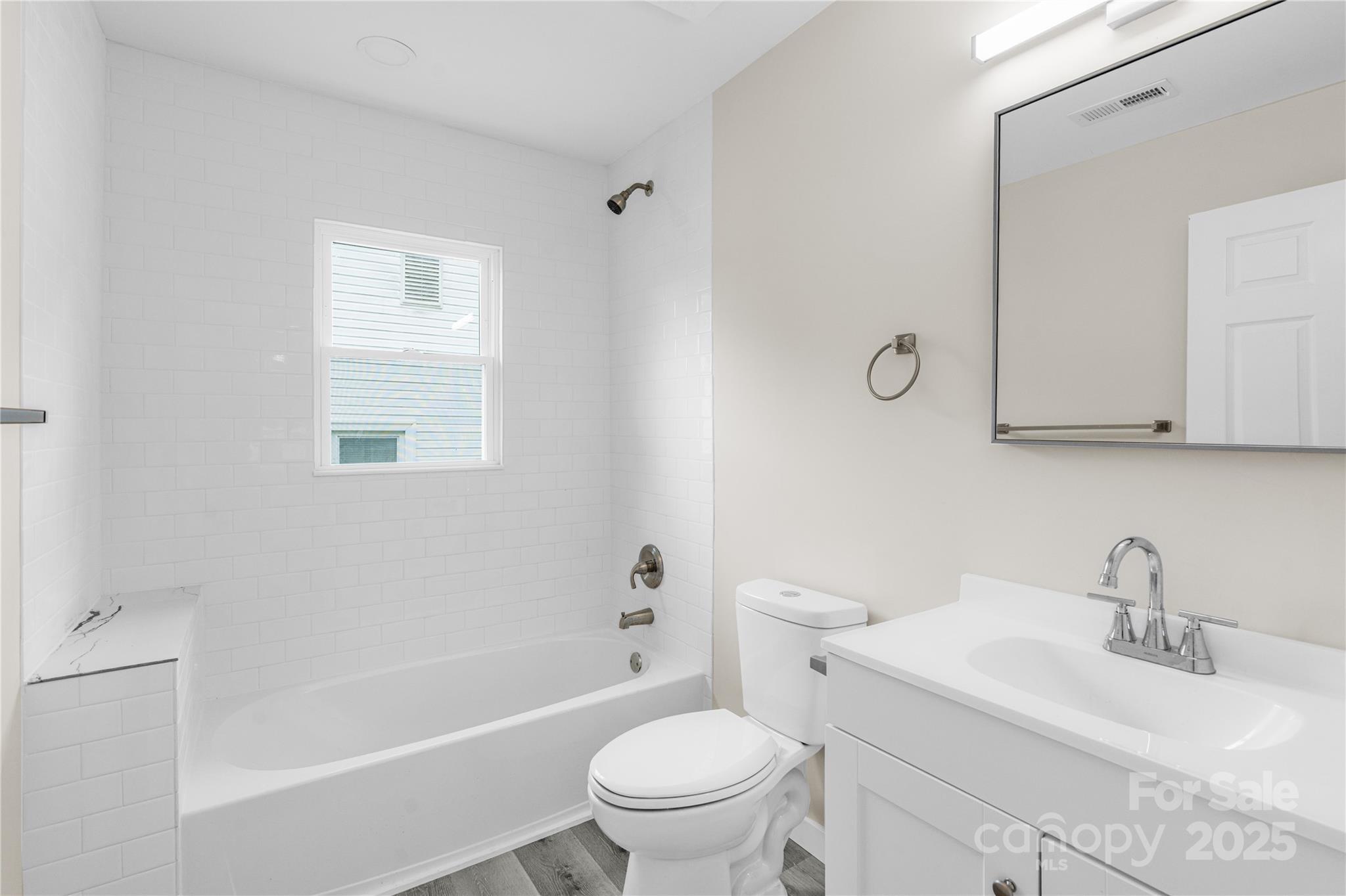 1017 W Fisher Street