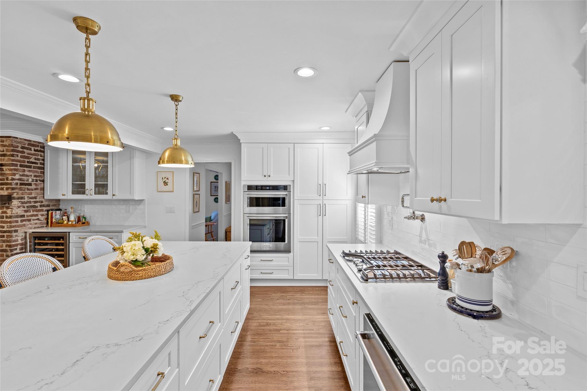 7526 Whistlestop Road