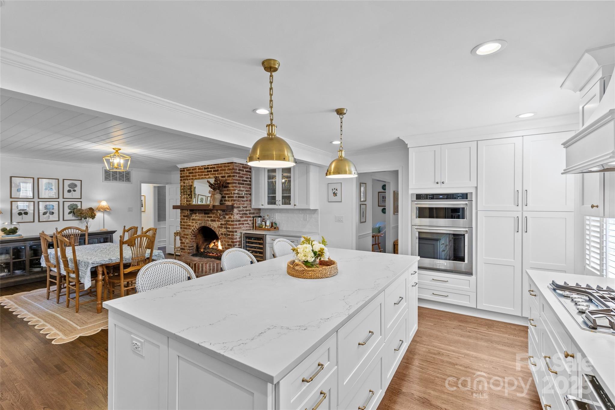 7526 Whistlestop Road