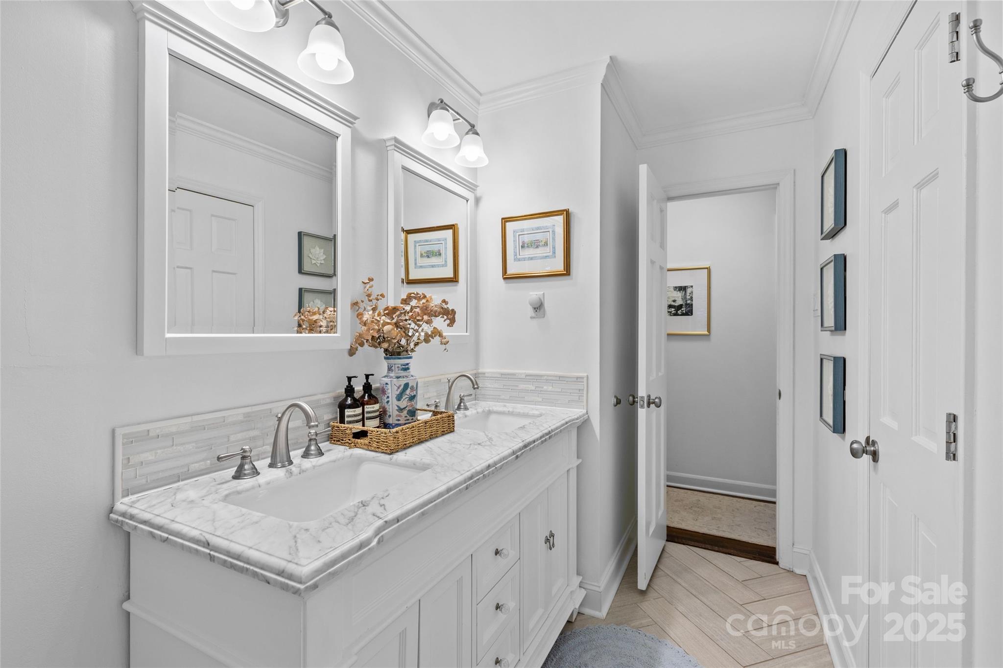 7526 Whistlestop Road