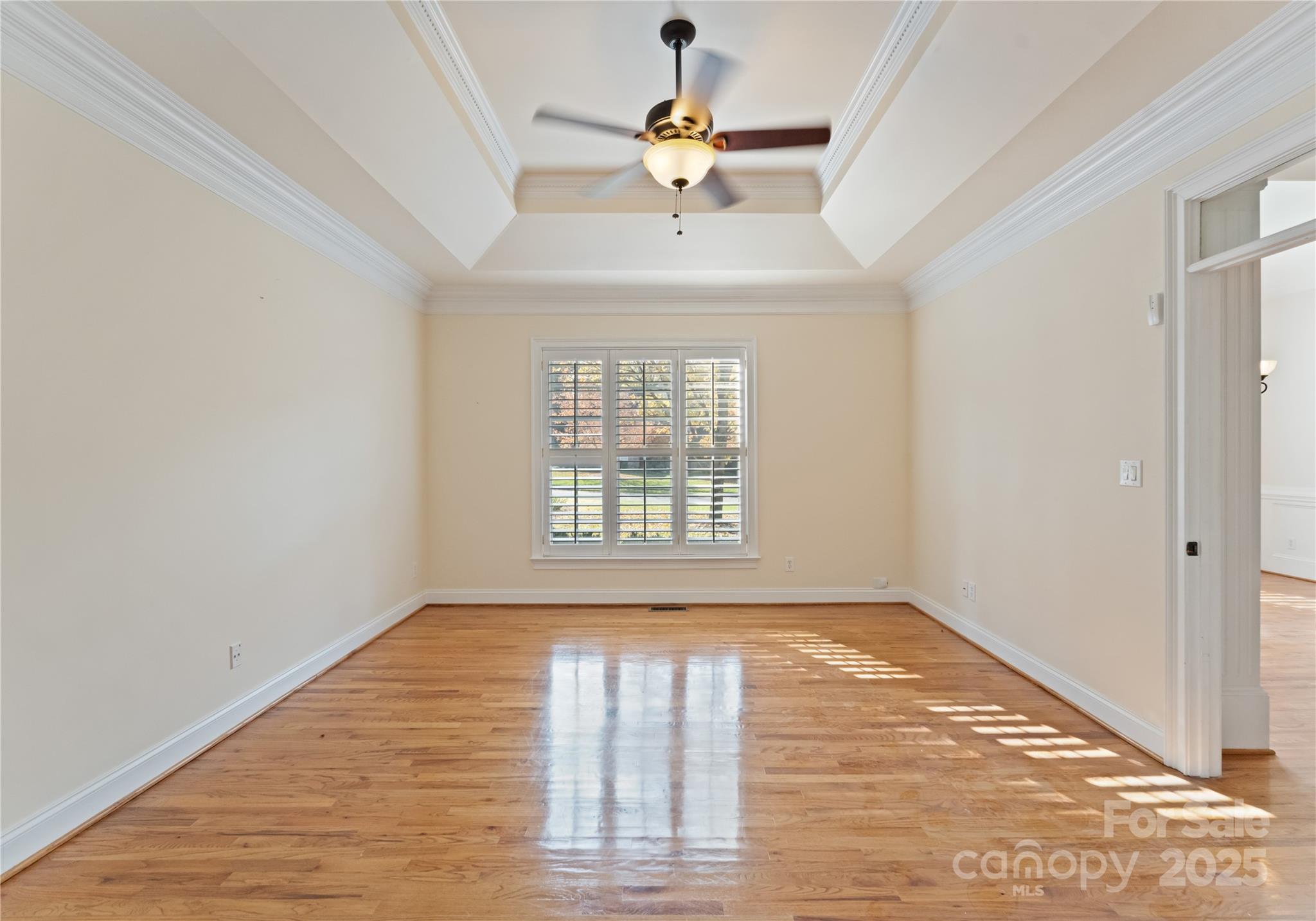 6412 Robin Hollow Drive