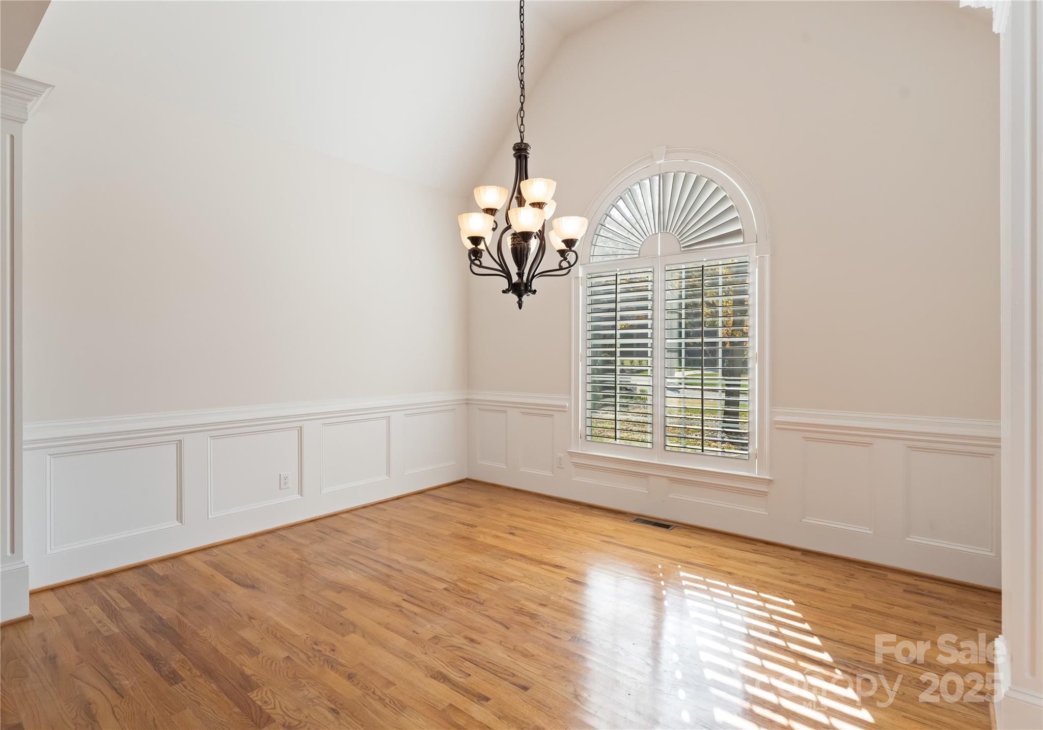 6412 Robin Hollow Drive