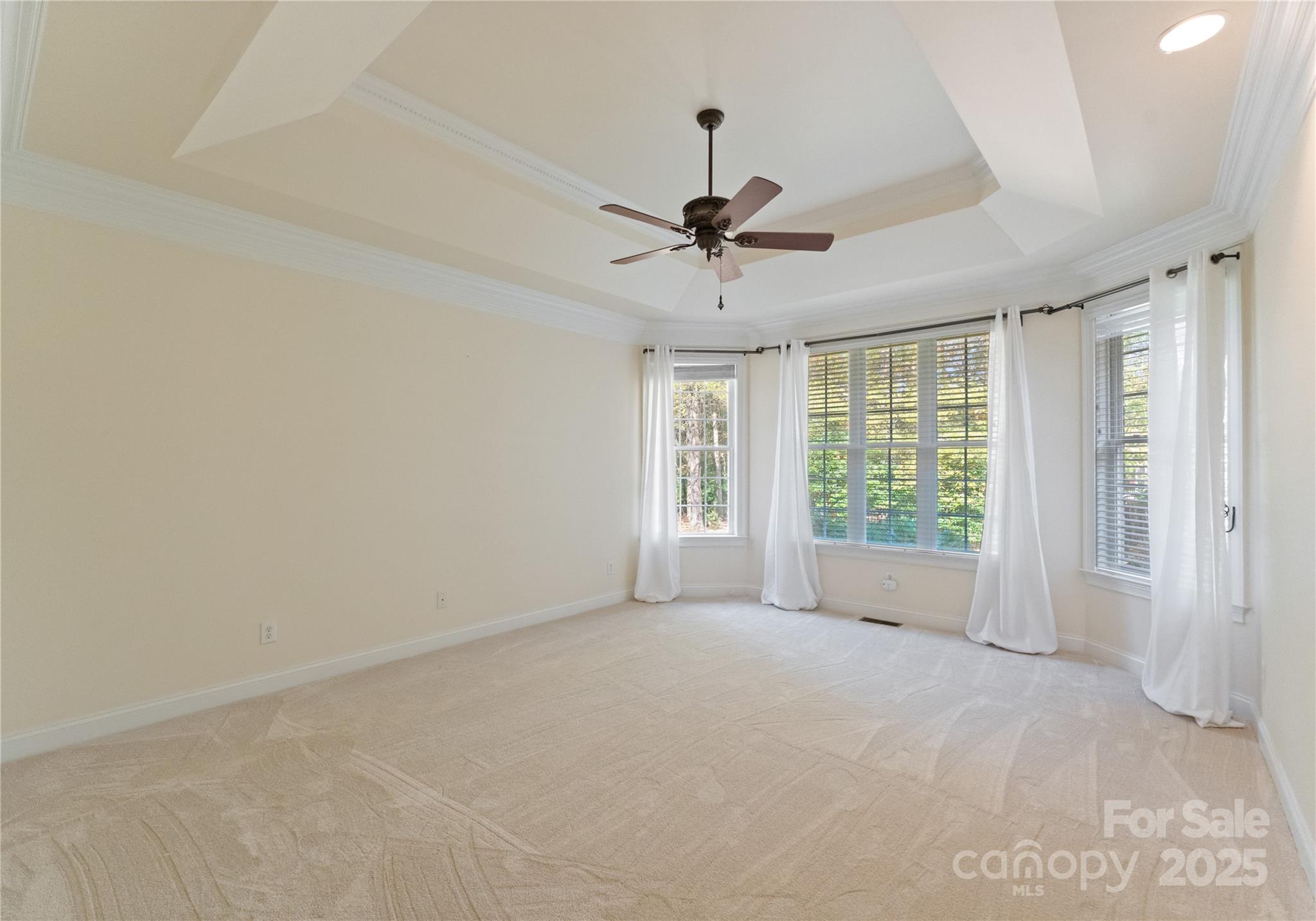 6412 Robin Hollow Drive