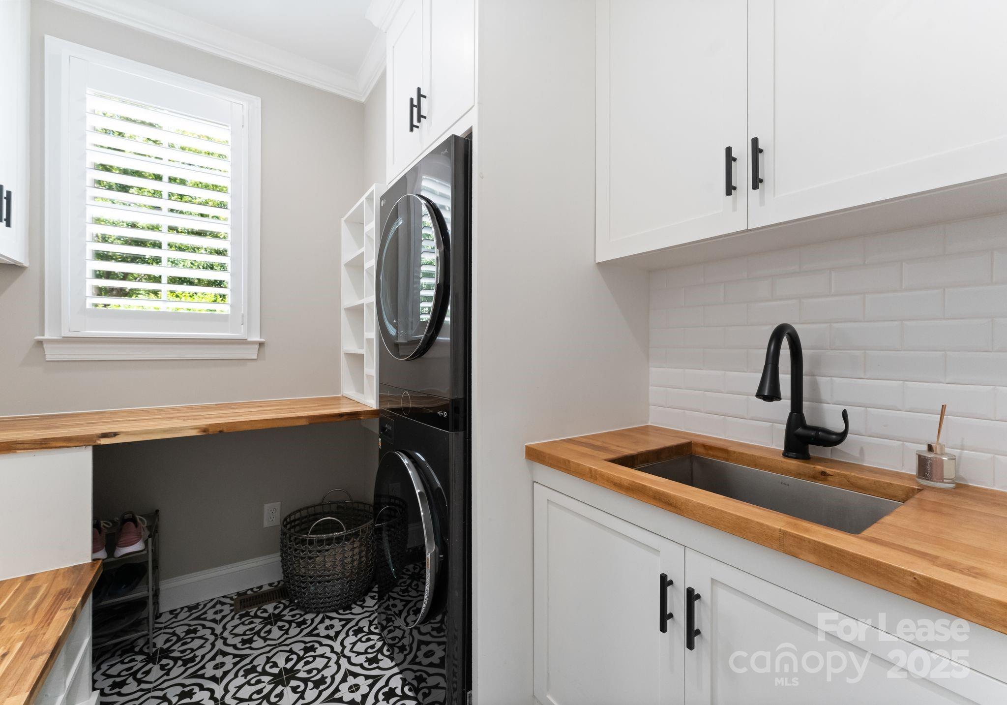 18807 Dembridge Drive