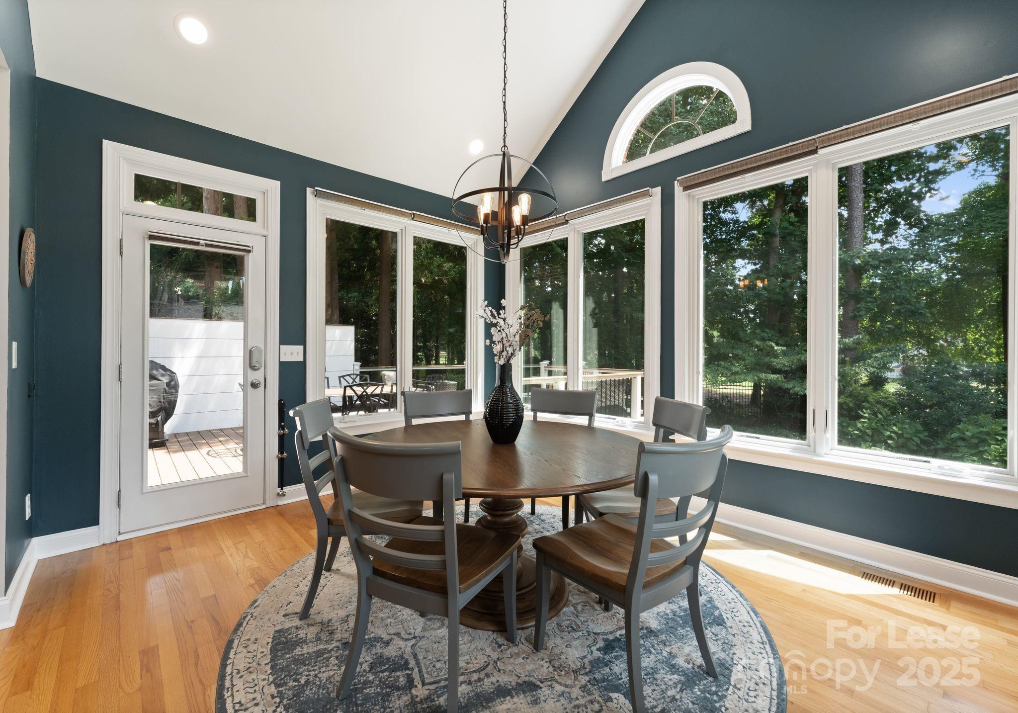 18807 Dembridge Drive