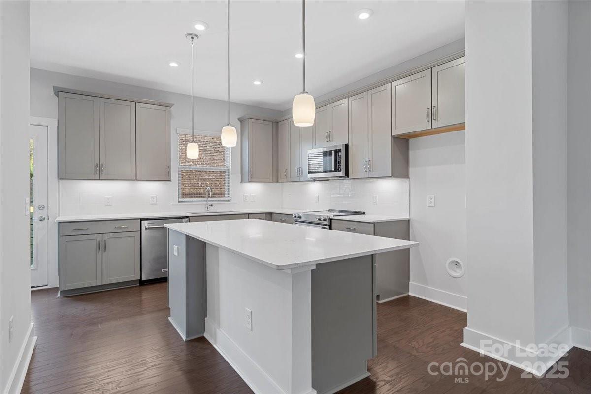 12147 Brooklyn Avenue