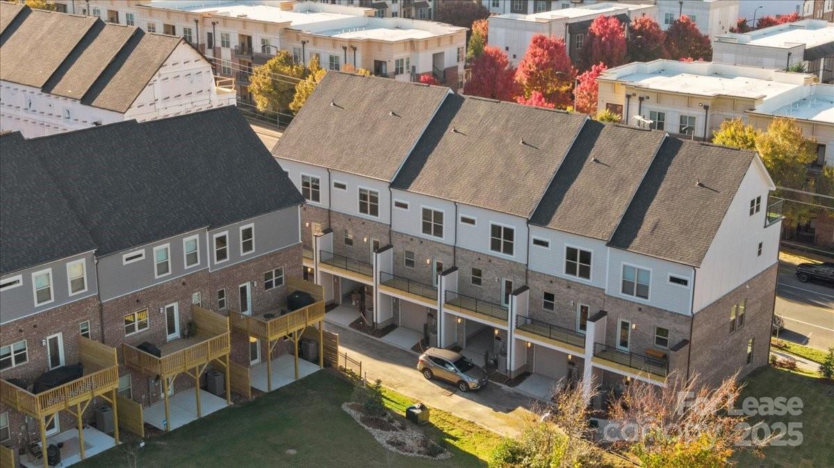 12147 Brooklyn Avenue