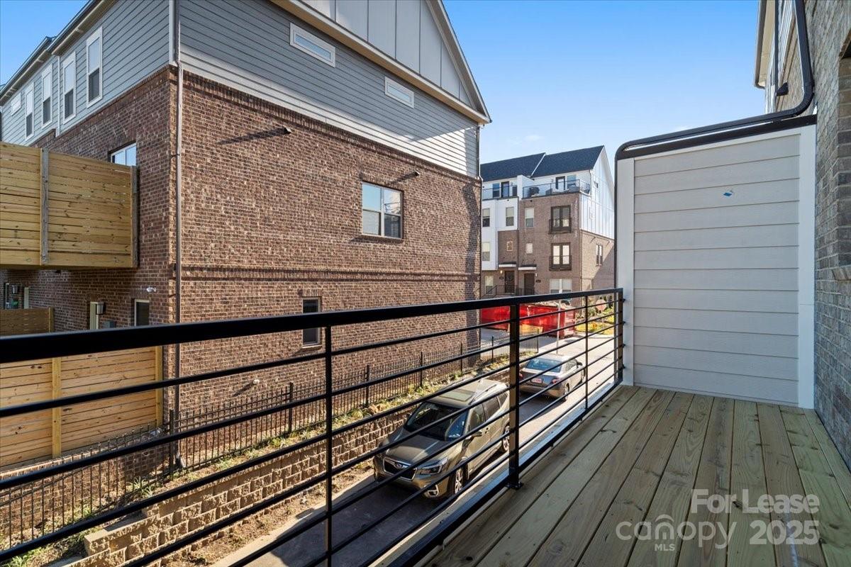 12147 Brooklyn Avenue