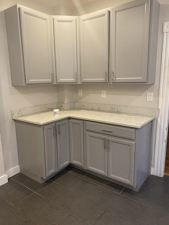 32 Garland Street Unit: 1