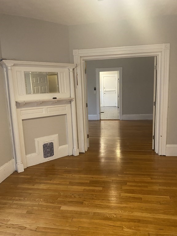 32 Garland Street Unit: 1
