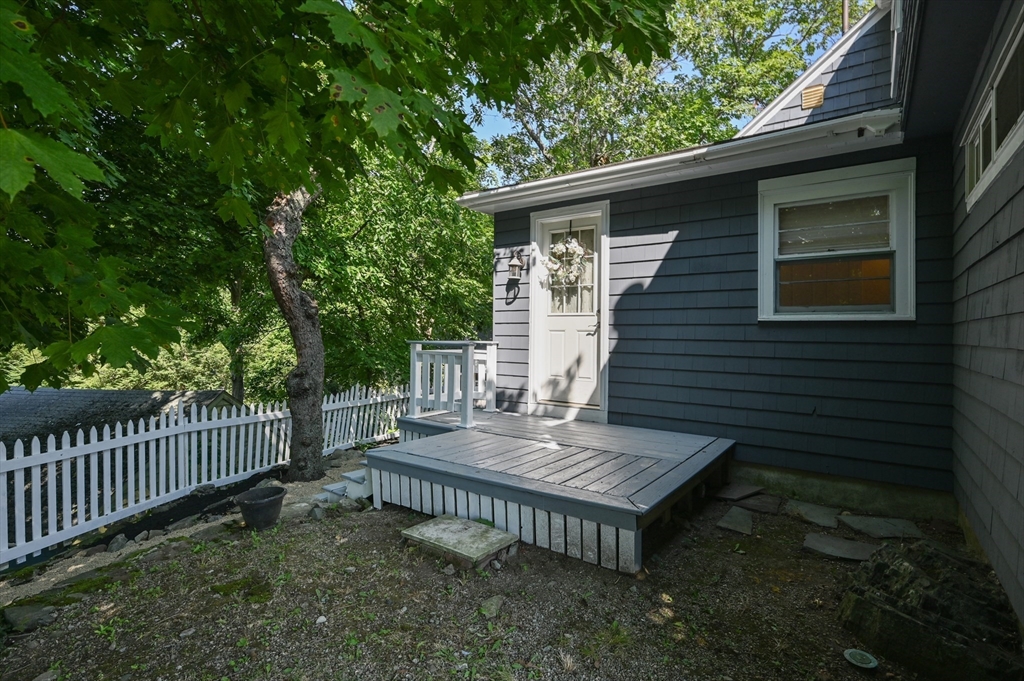 330 Lebanon St