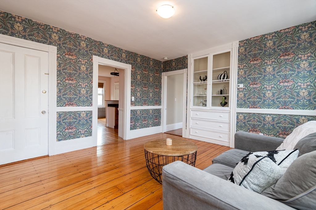 19 Gedney St. # 3