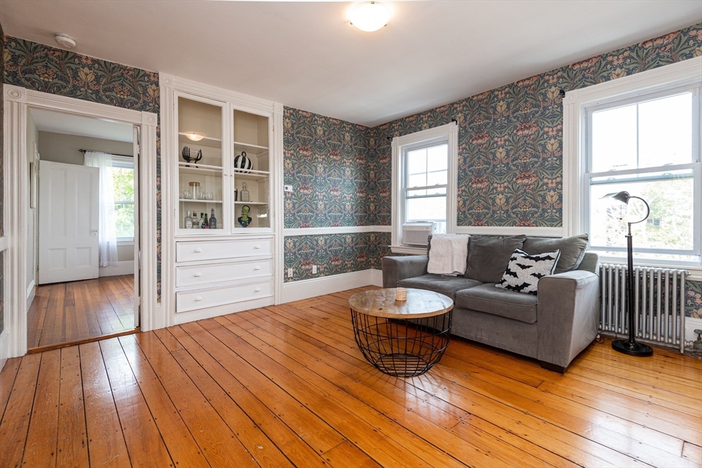 19 Gedney St. # 3