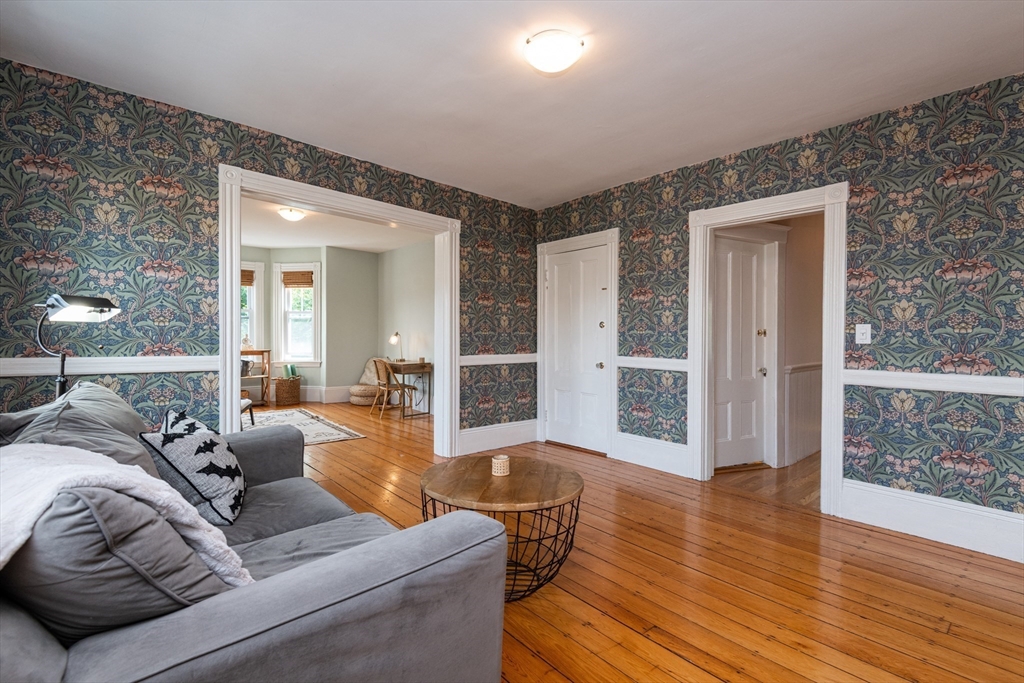 19 Gedney St. # 3