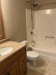 33 Maplewood Ave # 20