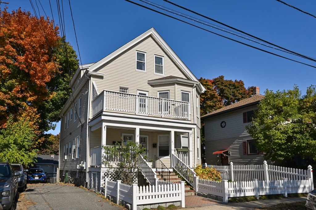 31 Lenox Rd # 3