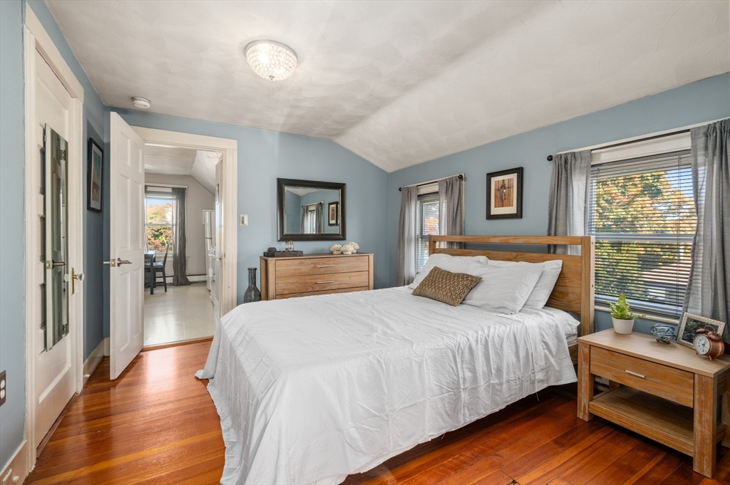 31 Lenox Rd # 3