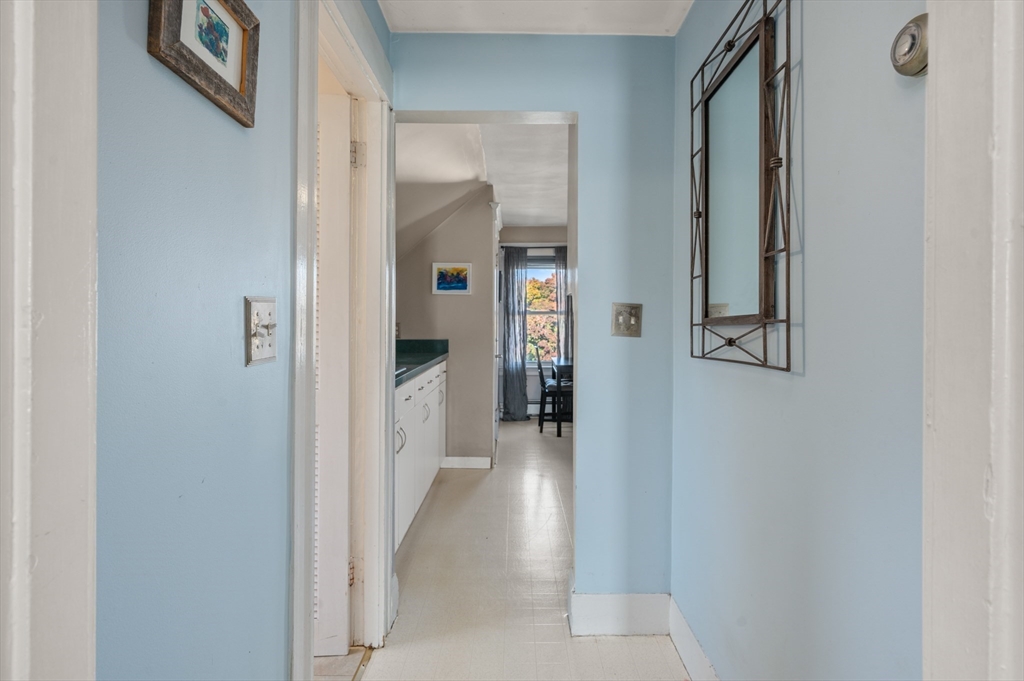 31 Lenox Rd # 3