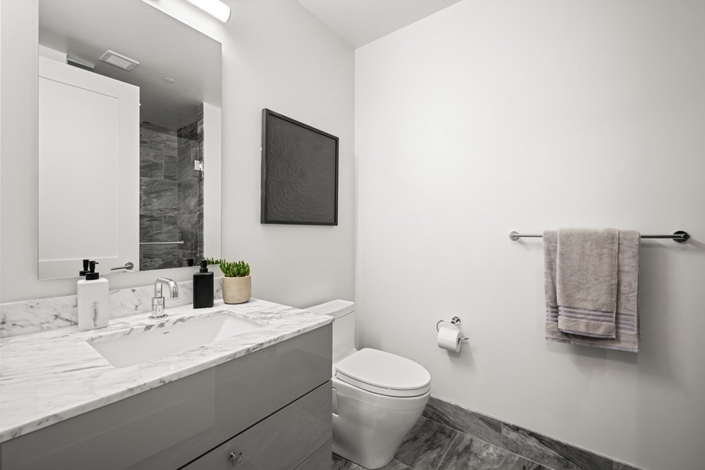 240 Devonshire Street # 5303
