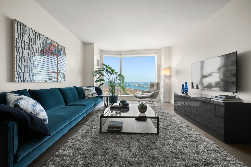 240 Devonshire Street # 5303