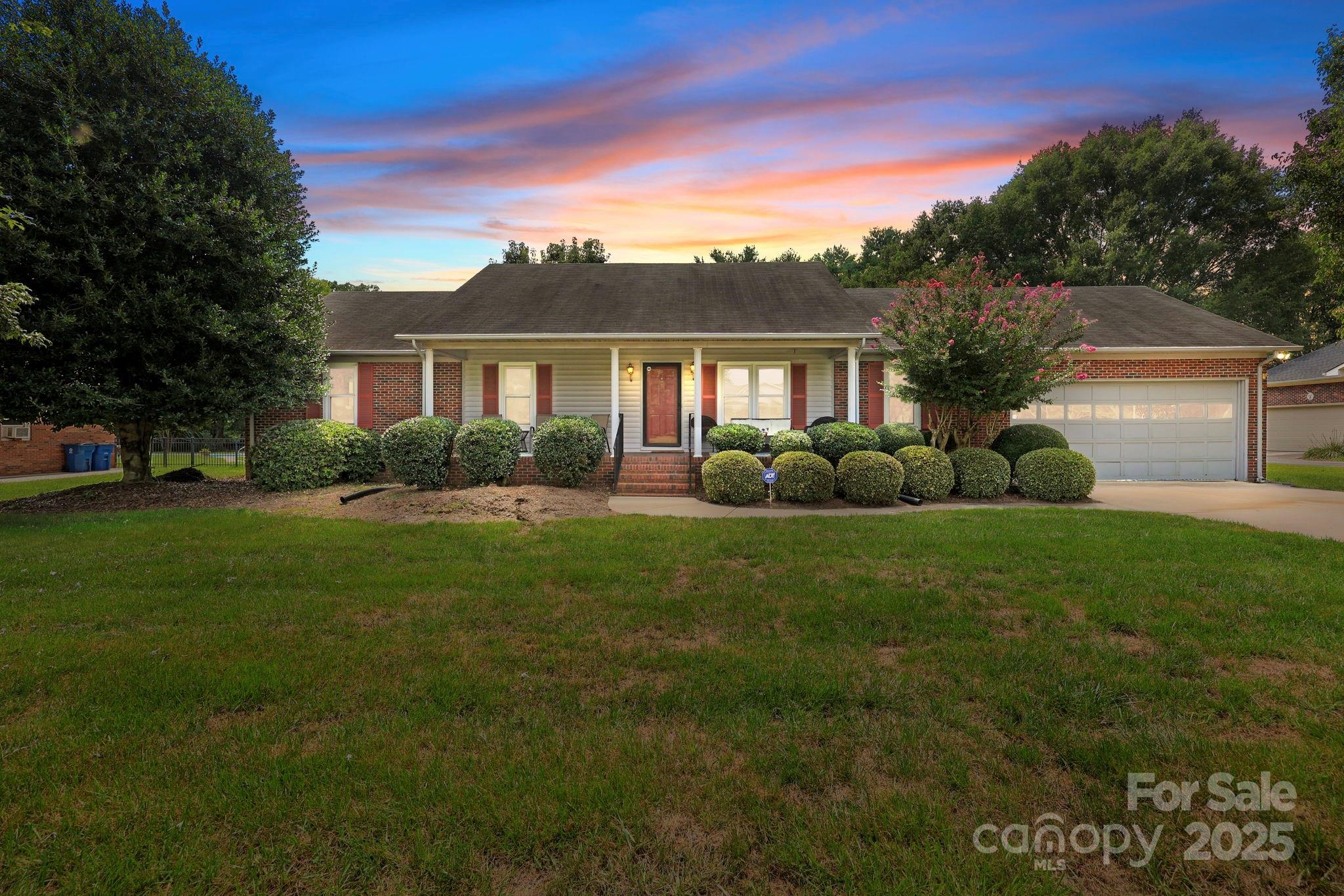 8613 Middleton Circle