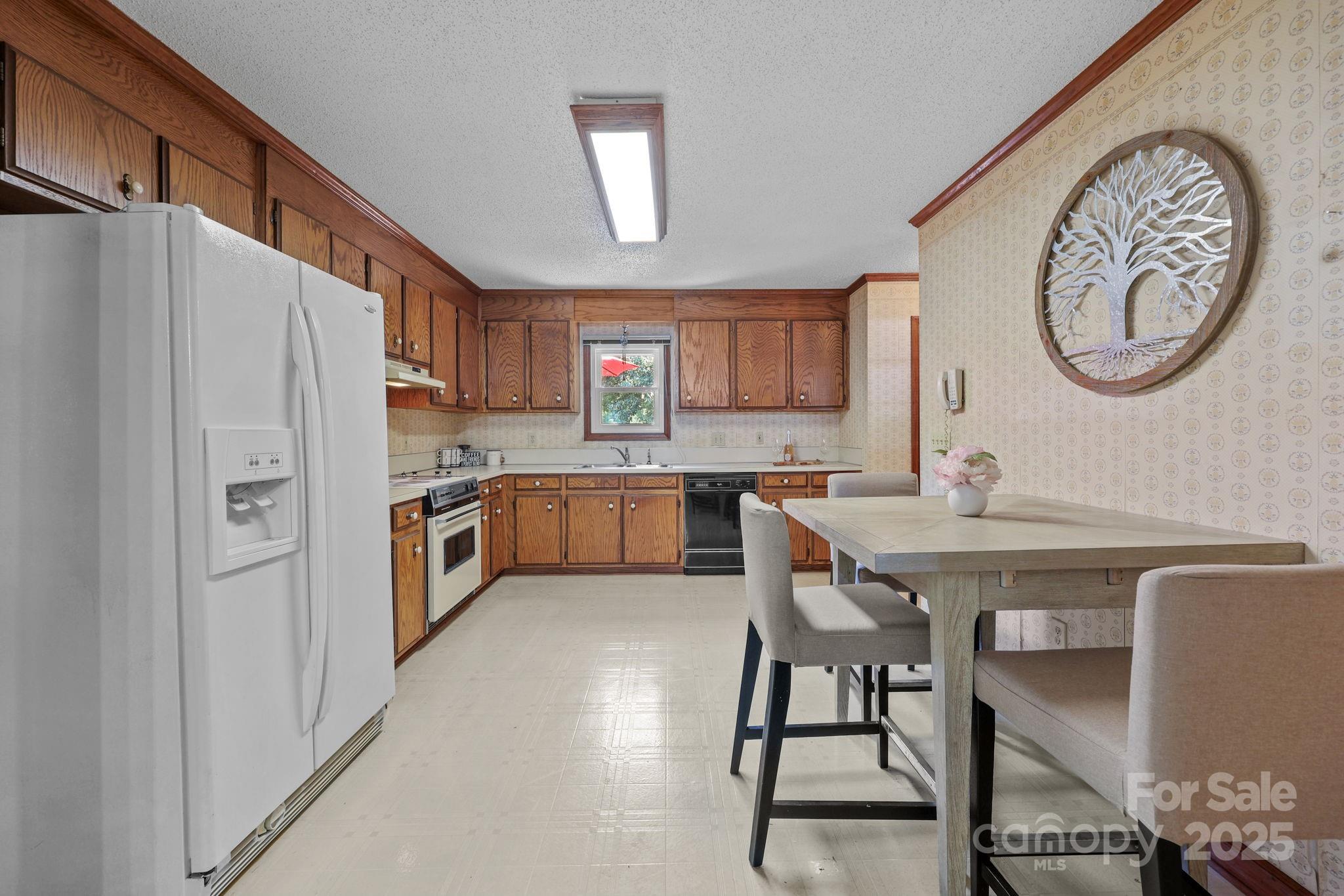 8613 Middleton Circle