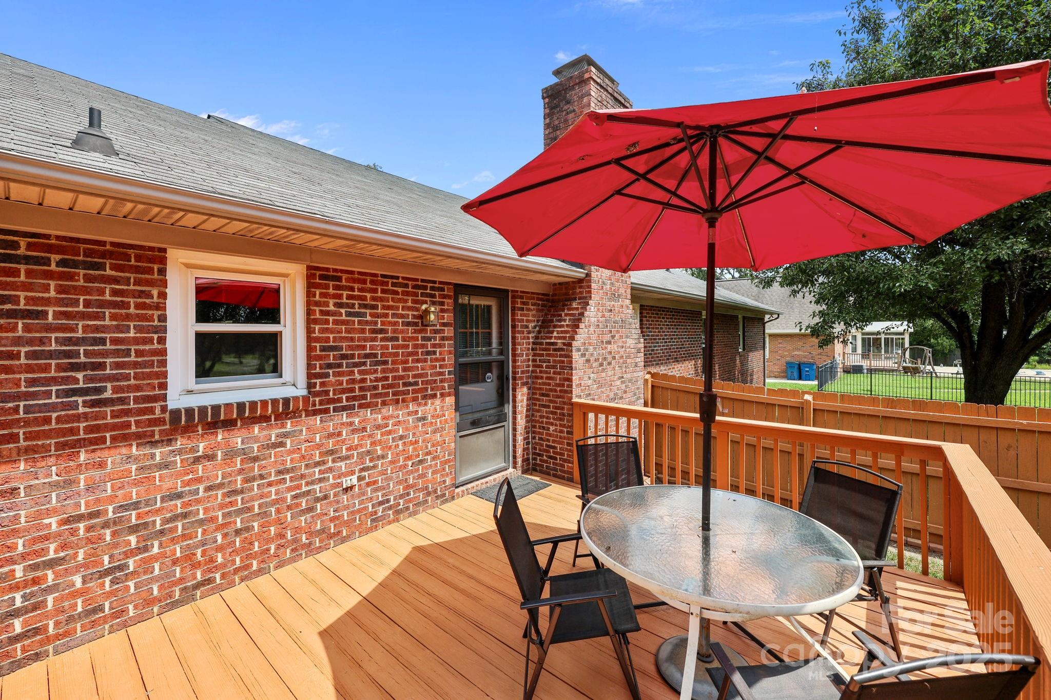 8613 Middleton Circle