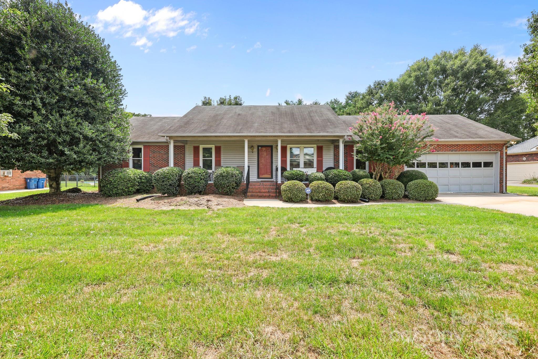 8613 Middleton Circle