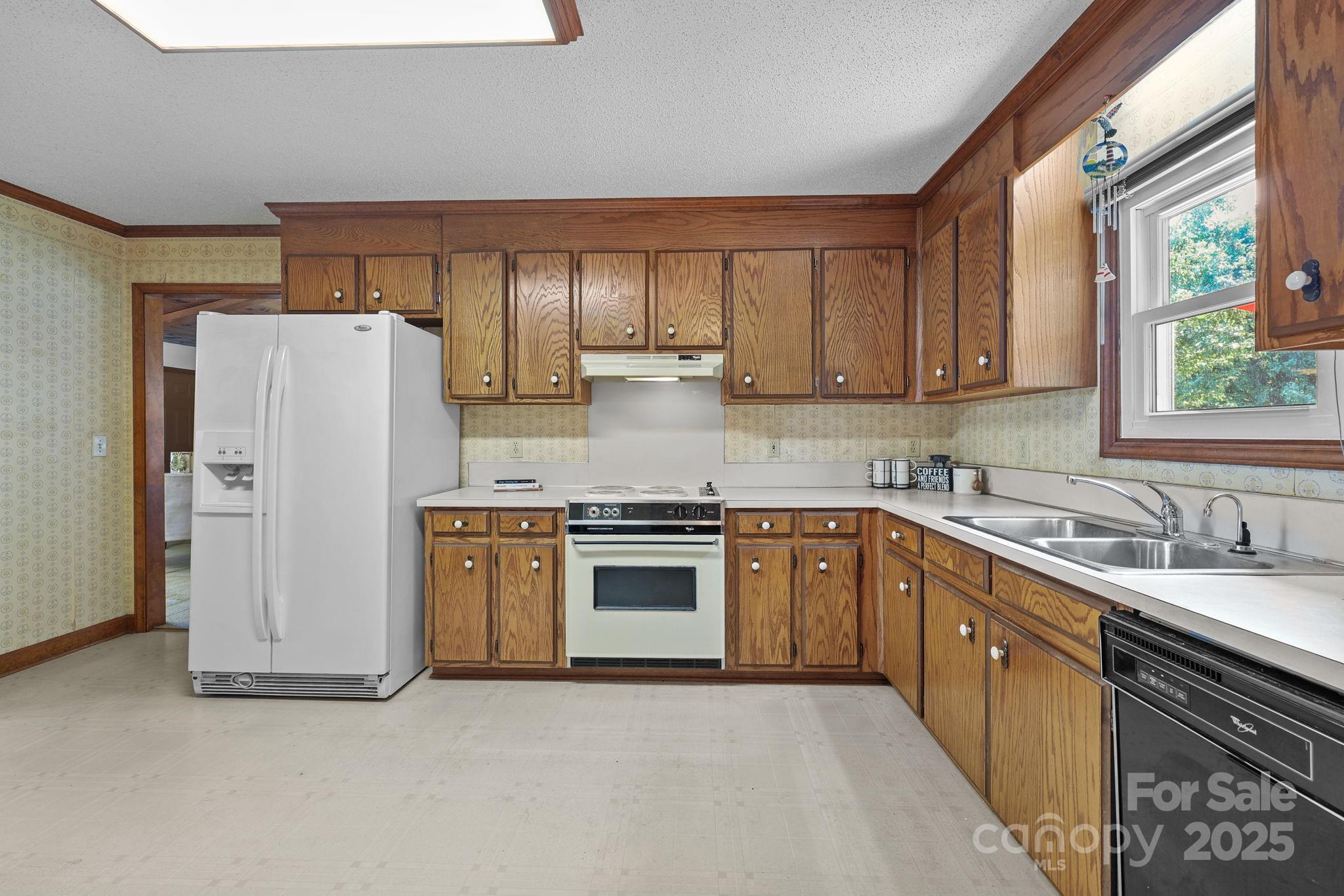 8613 Middleton Circle