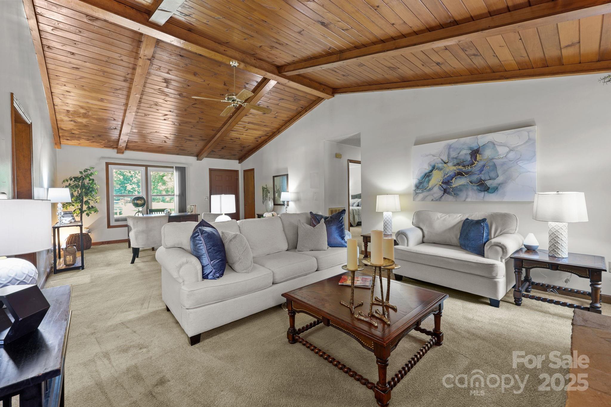 8613 Middleton Circle