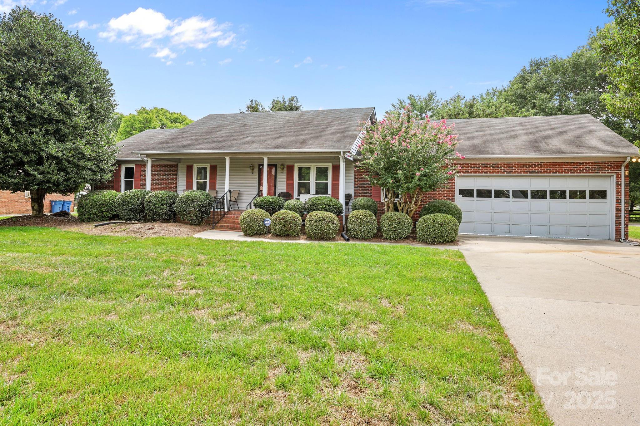 8613 Middleton Circle