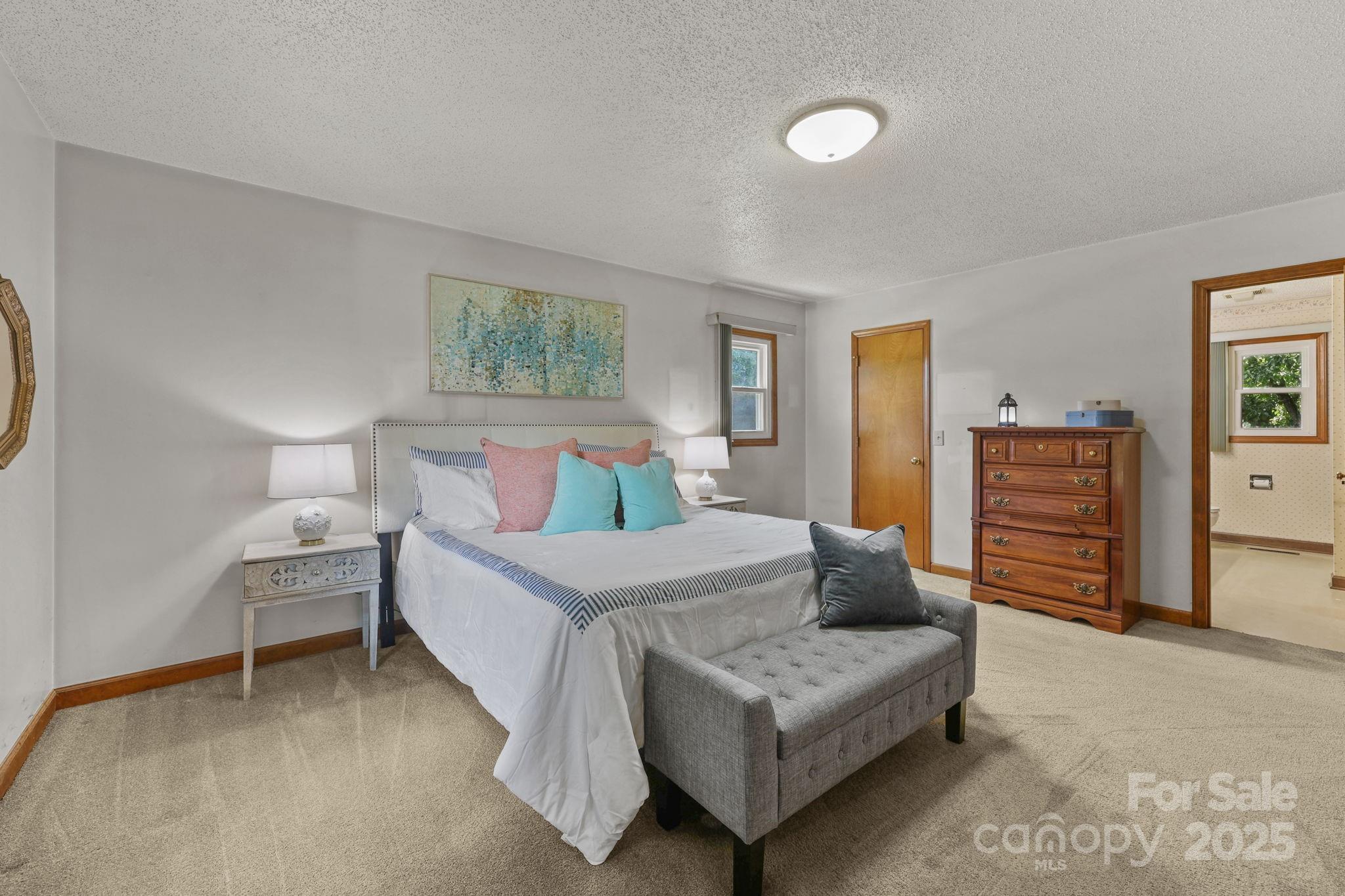 8613 Middleton Circle