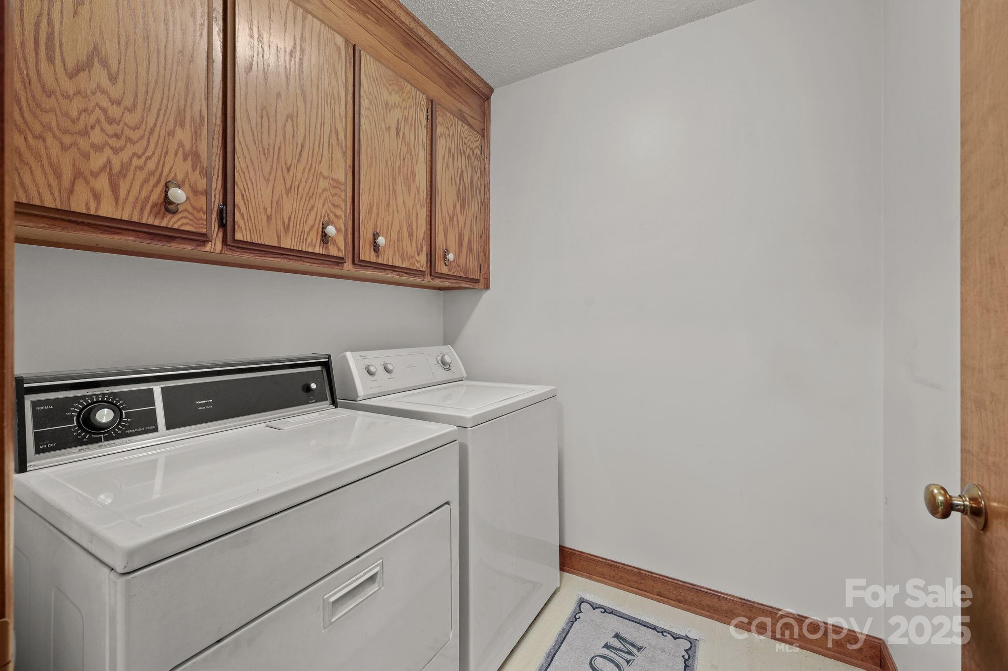 8613 Middleton Circle