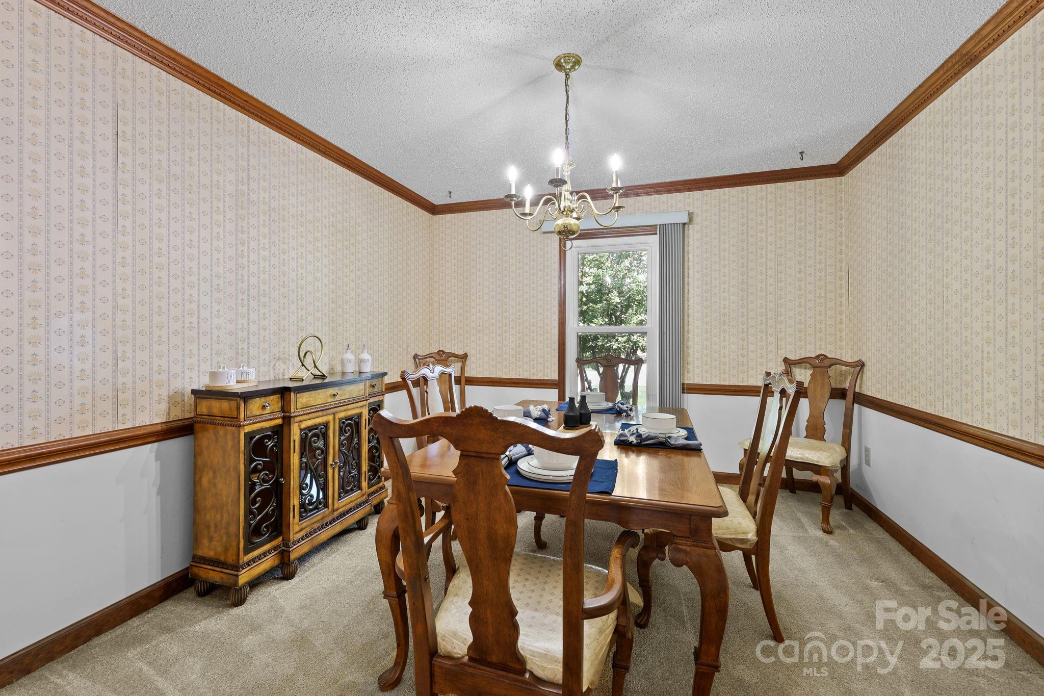 8613 Middleton Circle