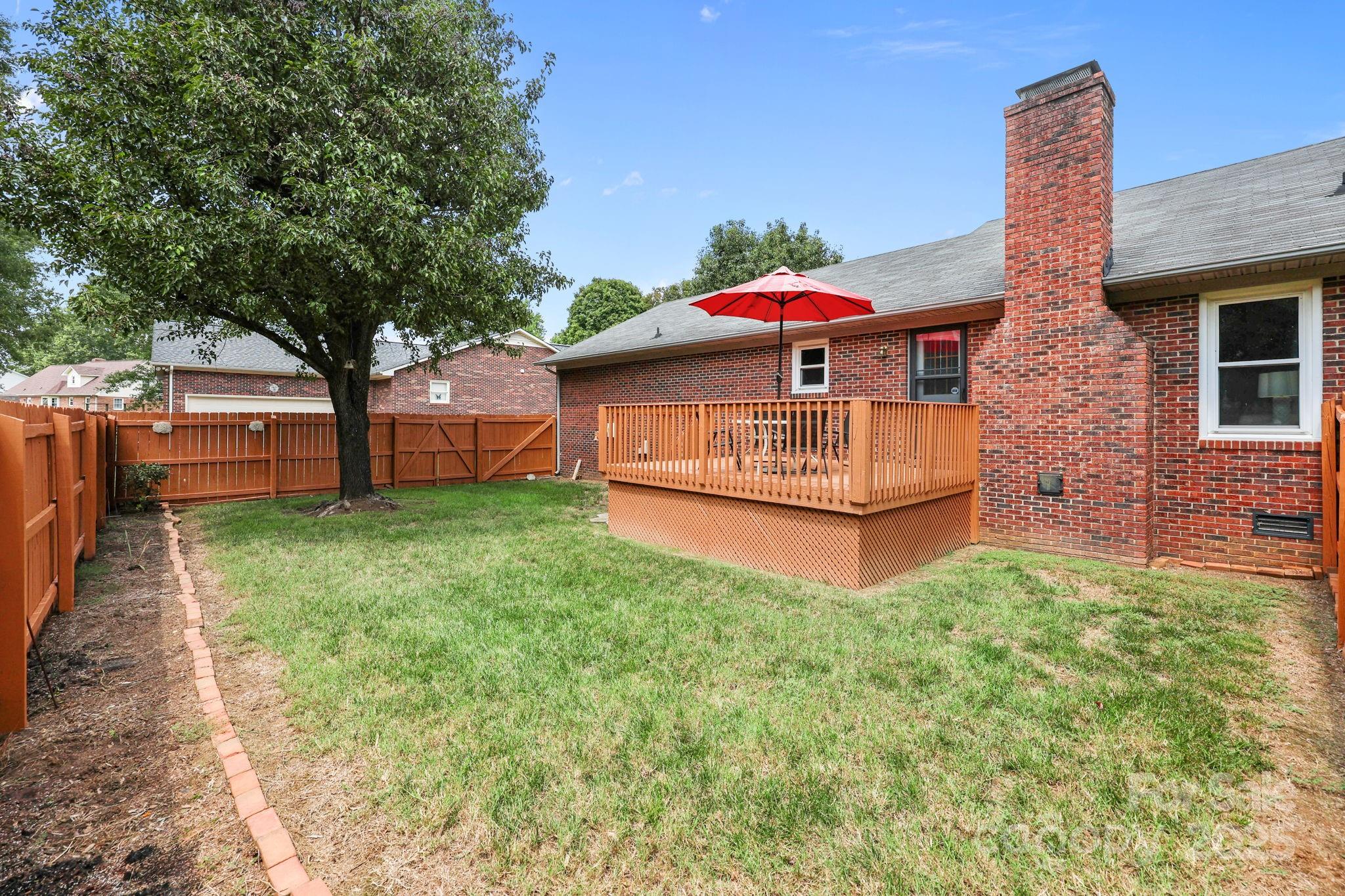 8613 Middleton Circle