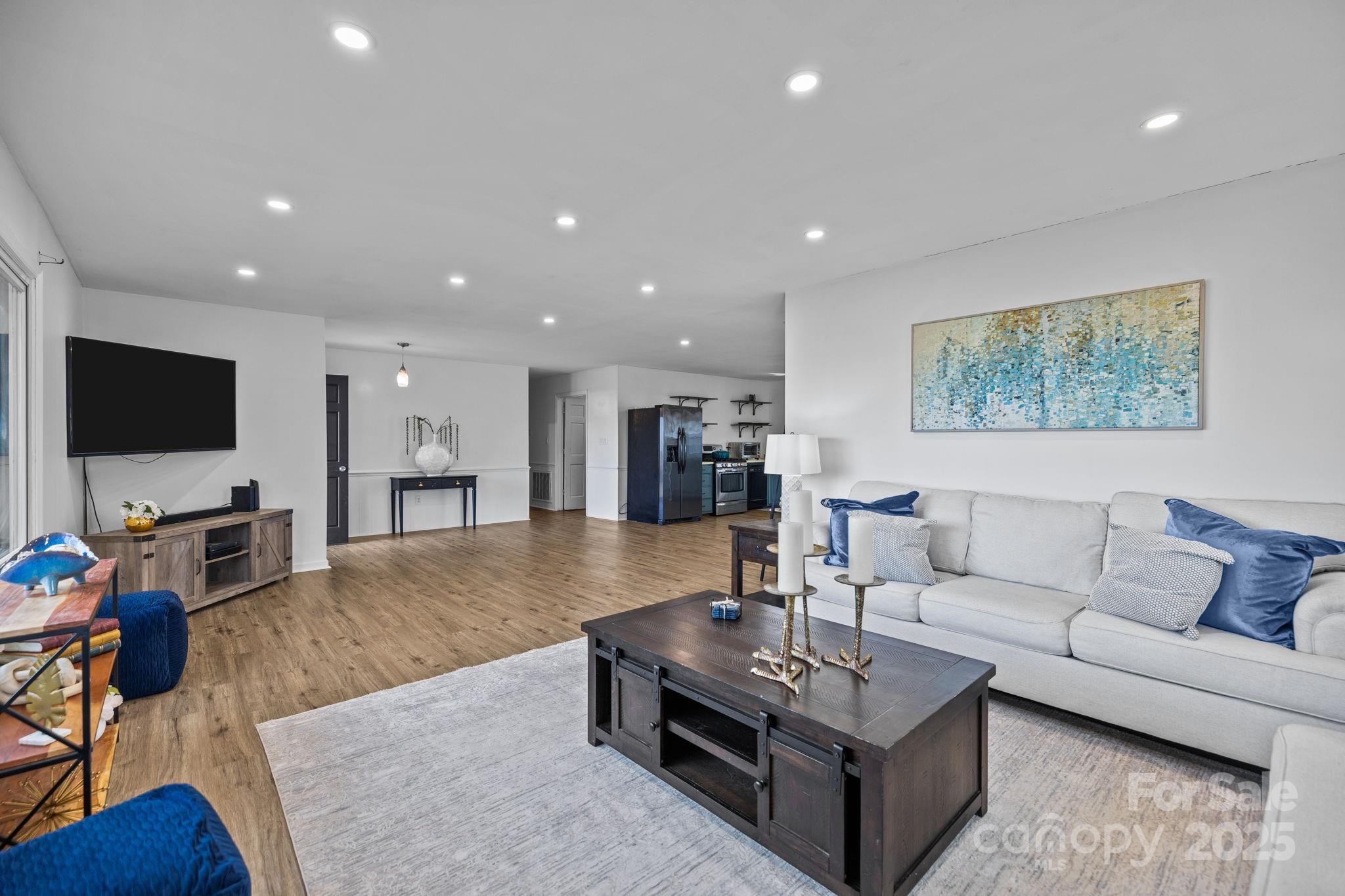 1422 Old Peachland Road