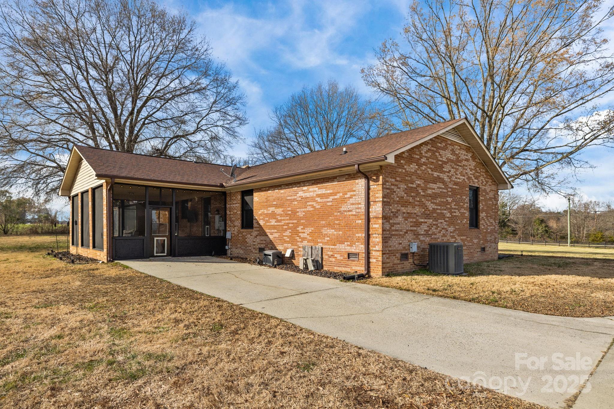 1422 Old Peachland Road