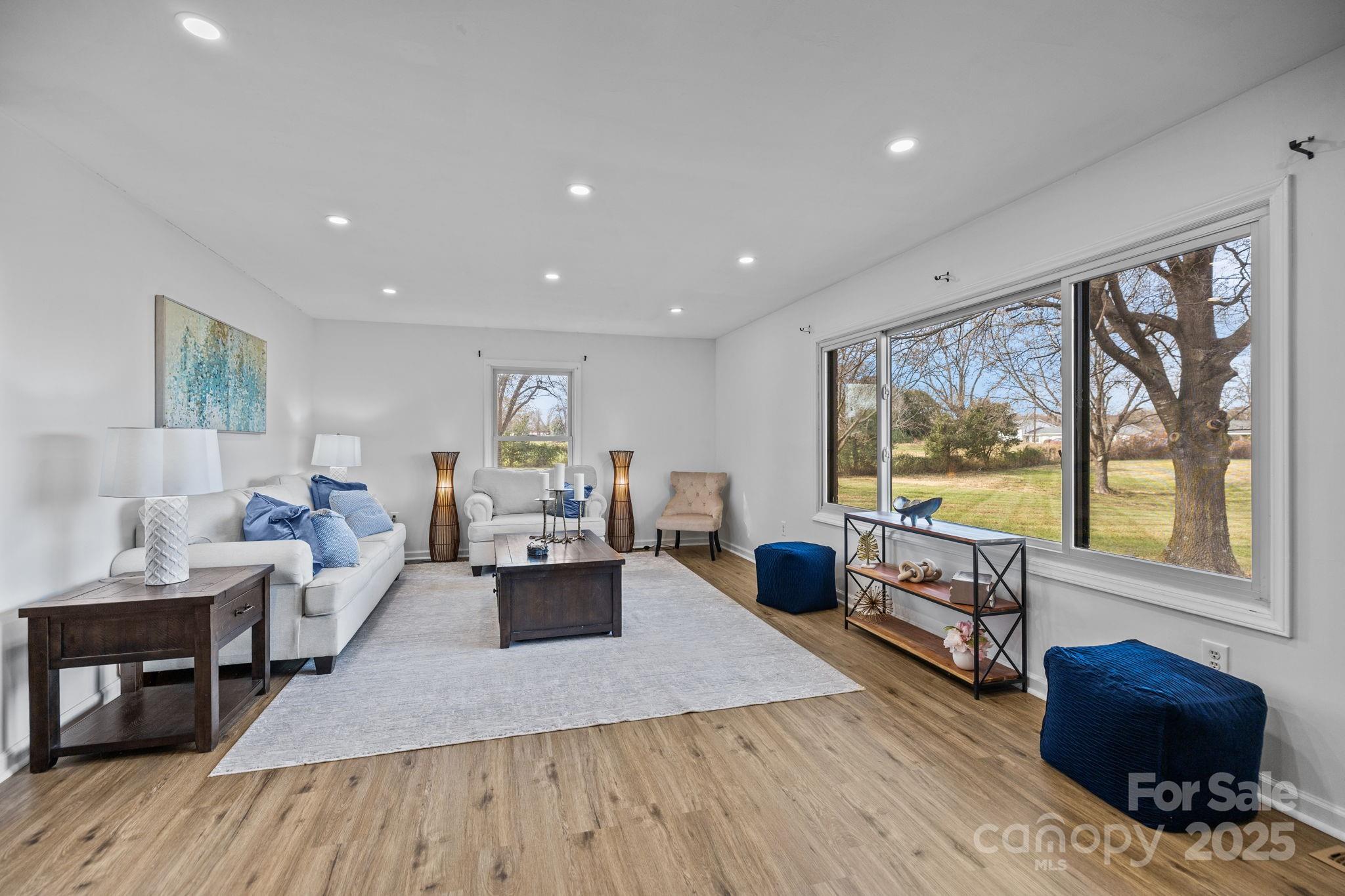 1422 Old Peachland Road