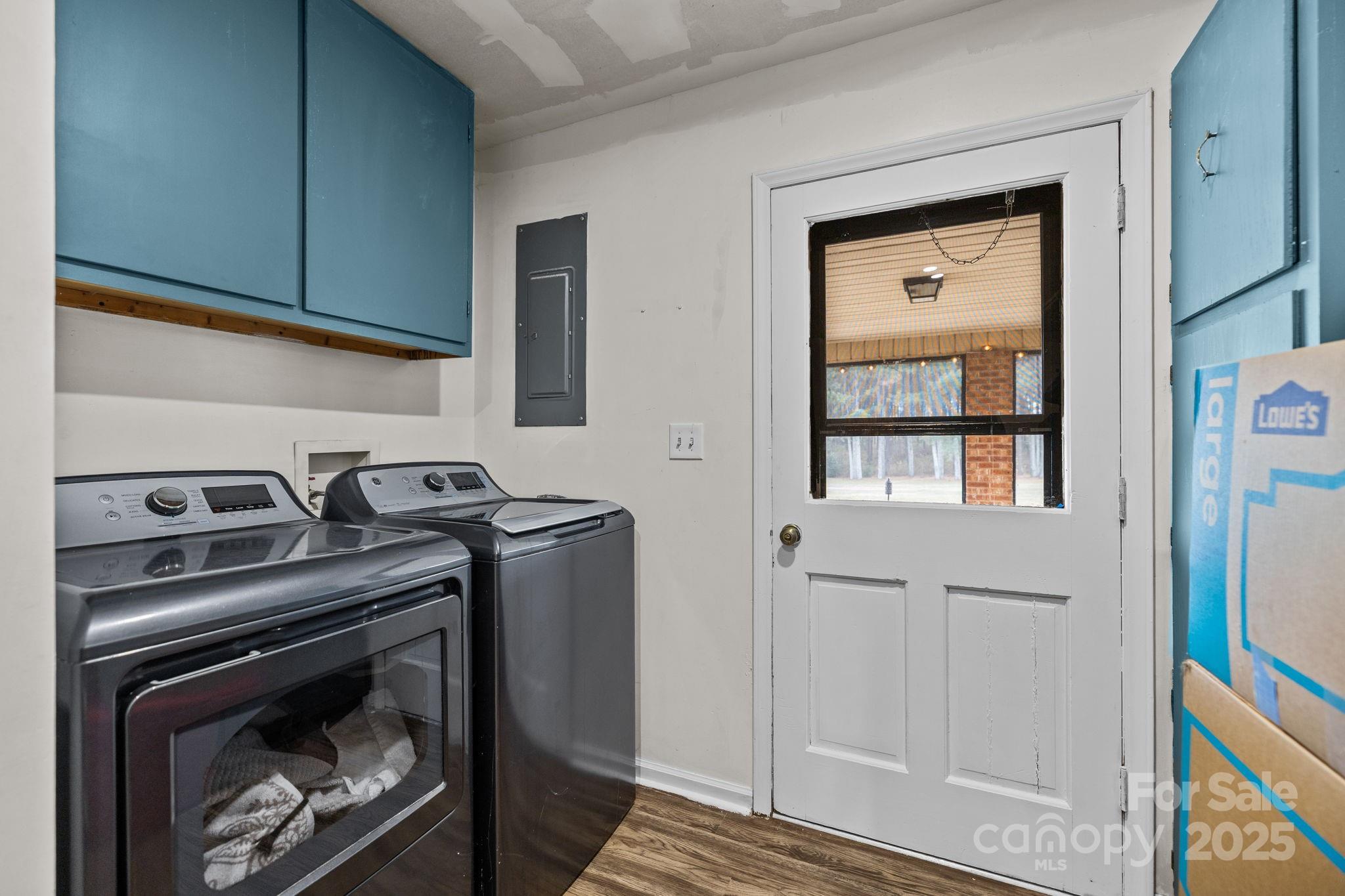 1422 Old Peachland Road