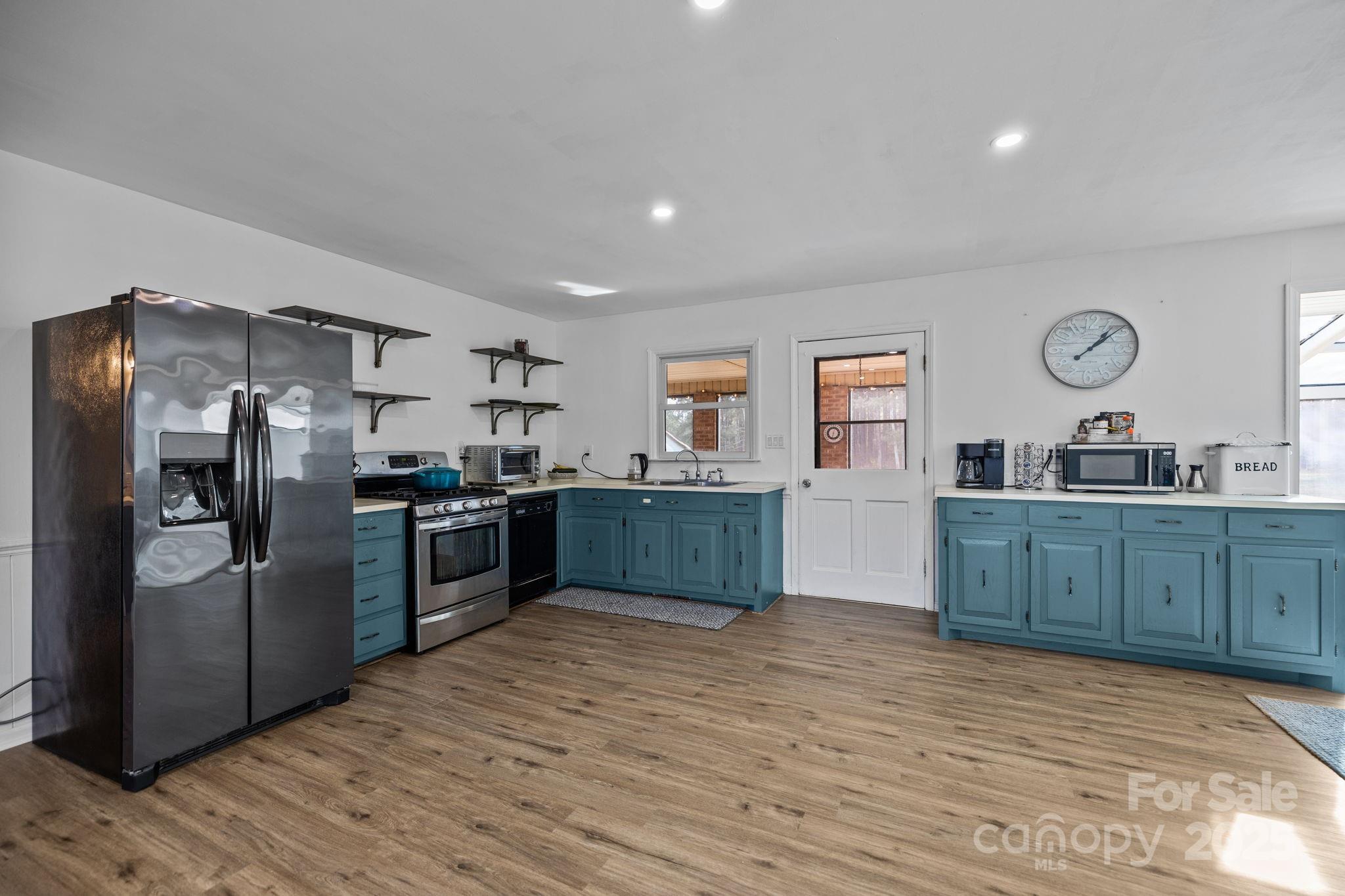 1422 Old Peachland Road