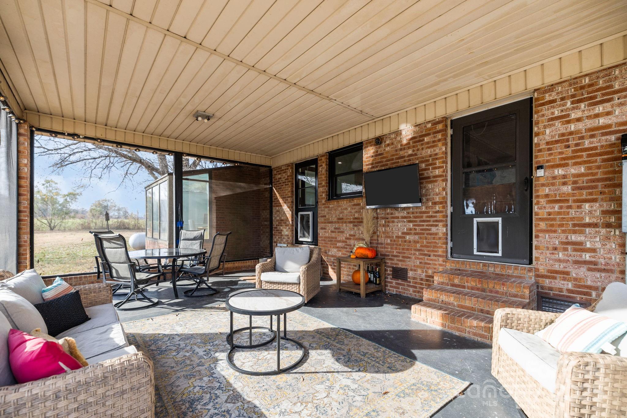 1422 Old Peachland Road